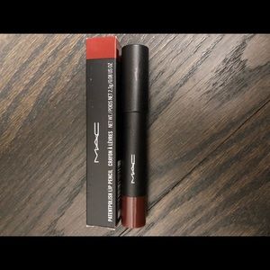 MAC Patent Polish lipstickin “Sultana”